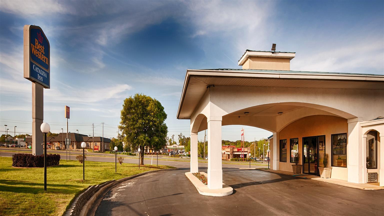 Best Western Catalina Inn Tuscaloosa Exterior photo