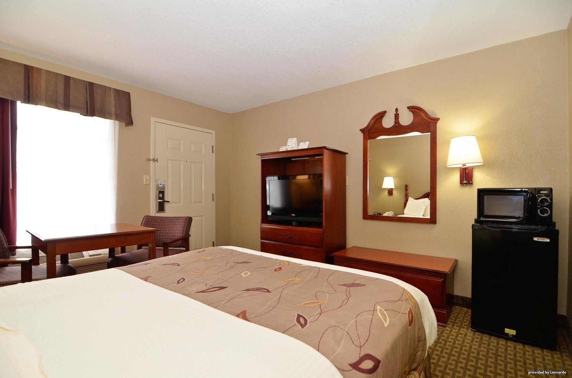 Best Western Catalina Inn Tuscaloosa Room photo