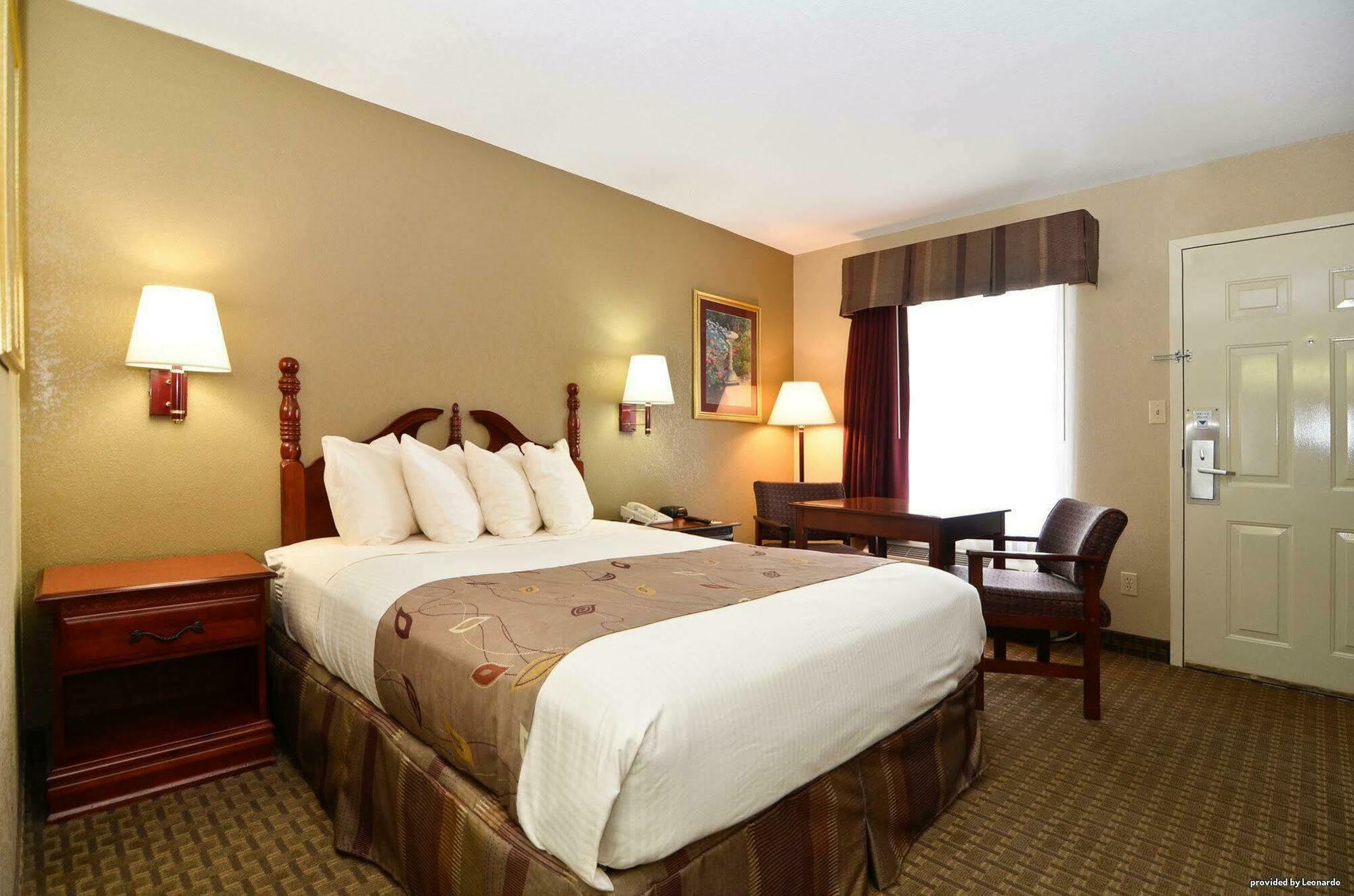 Best Western Catalina Inn Tuscaloosa Exterior photo